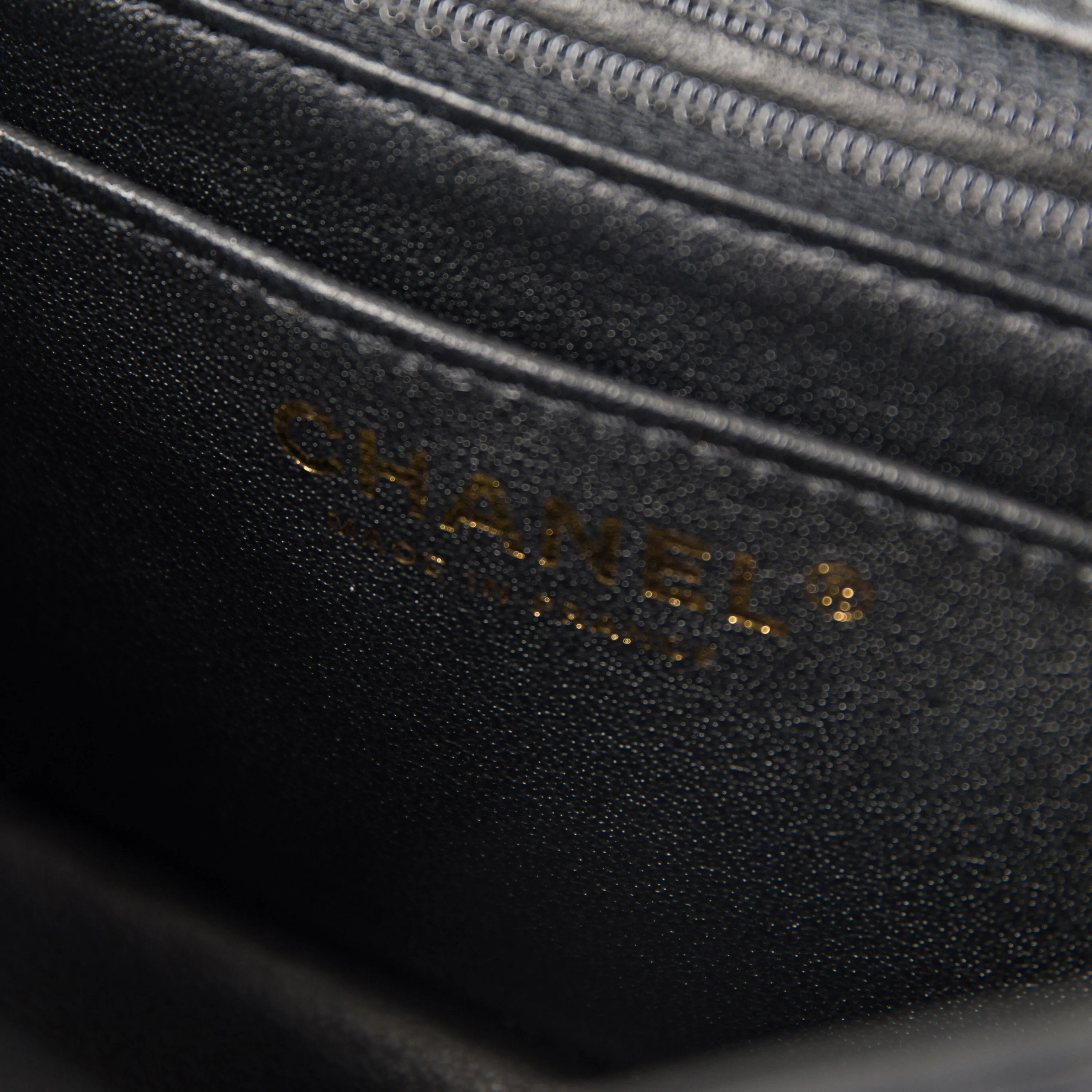 Chanel Black Crocodile Embossed Graffiti Reissue 2.55 224 Mini Flap Shoulder Bag