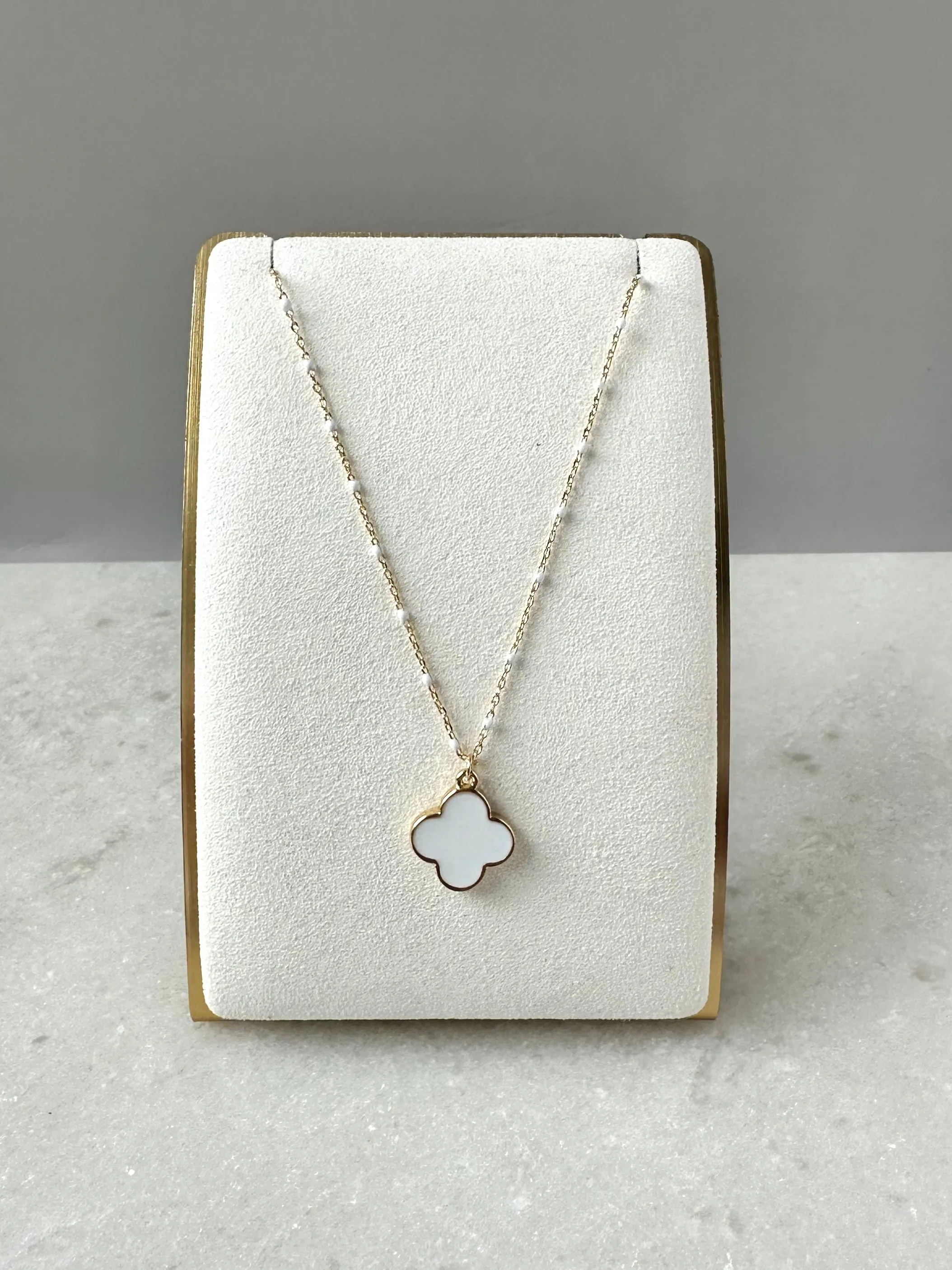 Clover Chain Detail Necklace- Gold/White