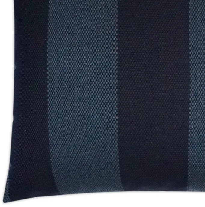 Contempo Neutrals Outdoor Pillows/Oceanside Stripe Indigo