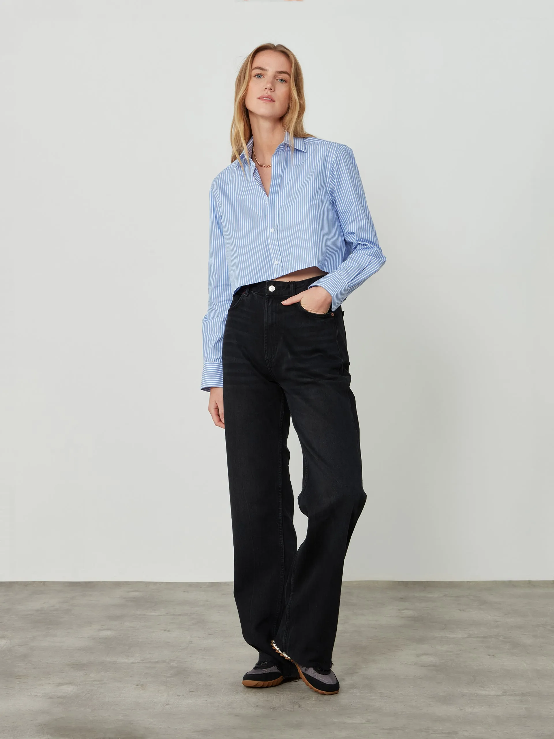 Iris fine poplin, inverted pinstripe cropped shirt