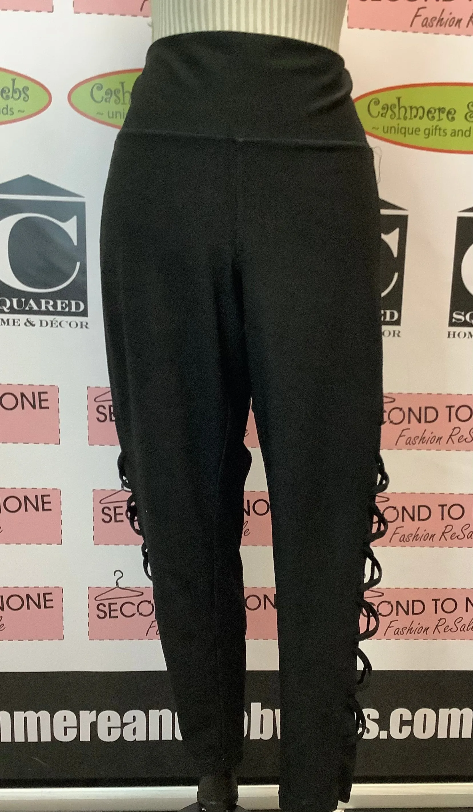 NOLA Lace Detail Leggings (Size 1X)