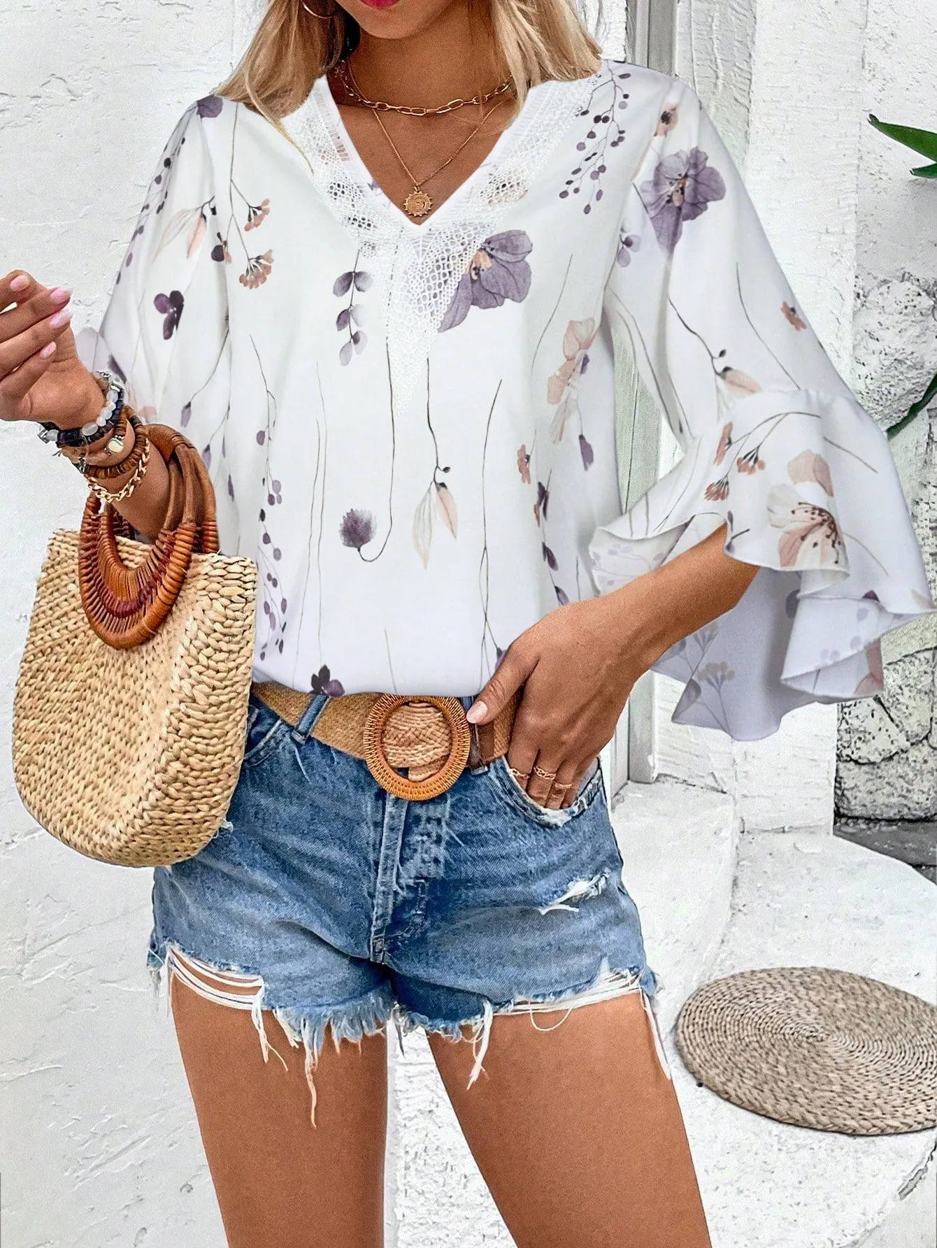 SHEIN VCAY Ladies' Holiday Floral Printed Lace Splicing Loose Fit Shirt With V-Neckline And Flared Sleeves