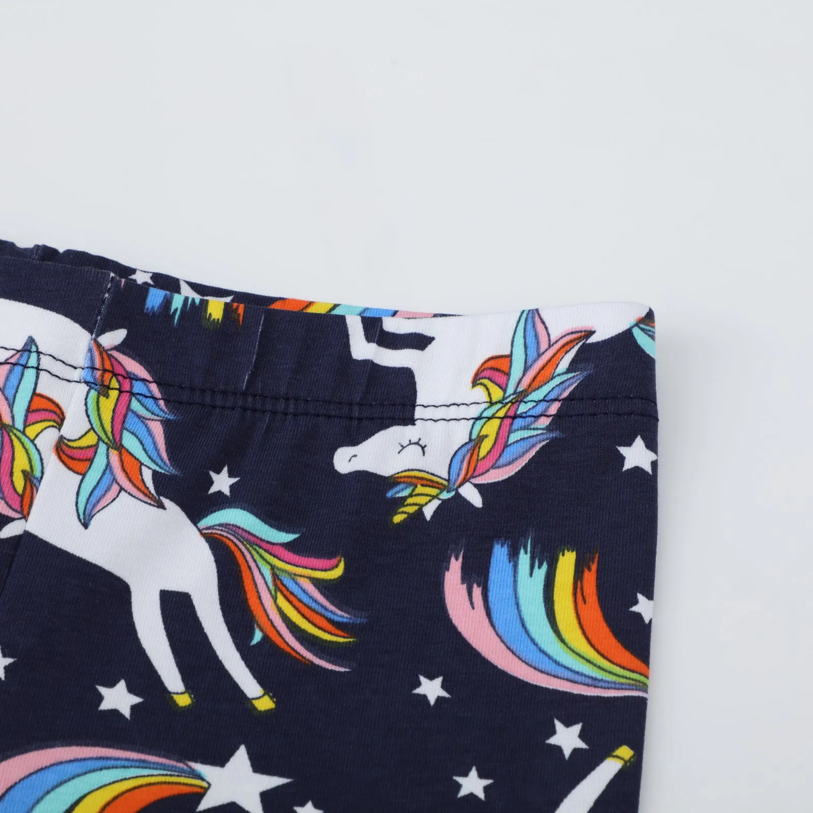 Toddler/Kid Girl's Cartoon Rainbow-colored Unicorns Print Design Leggings