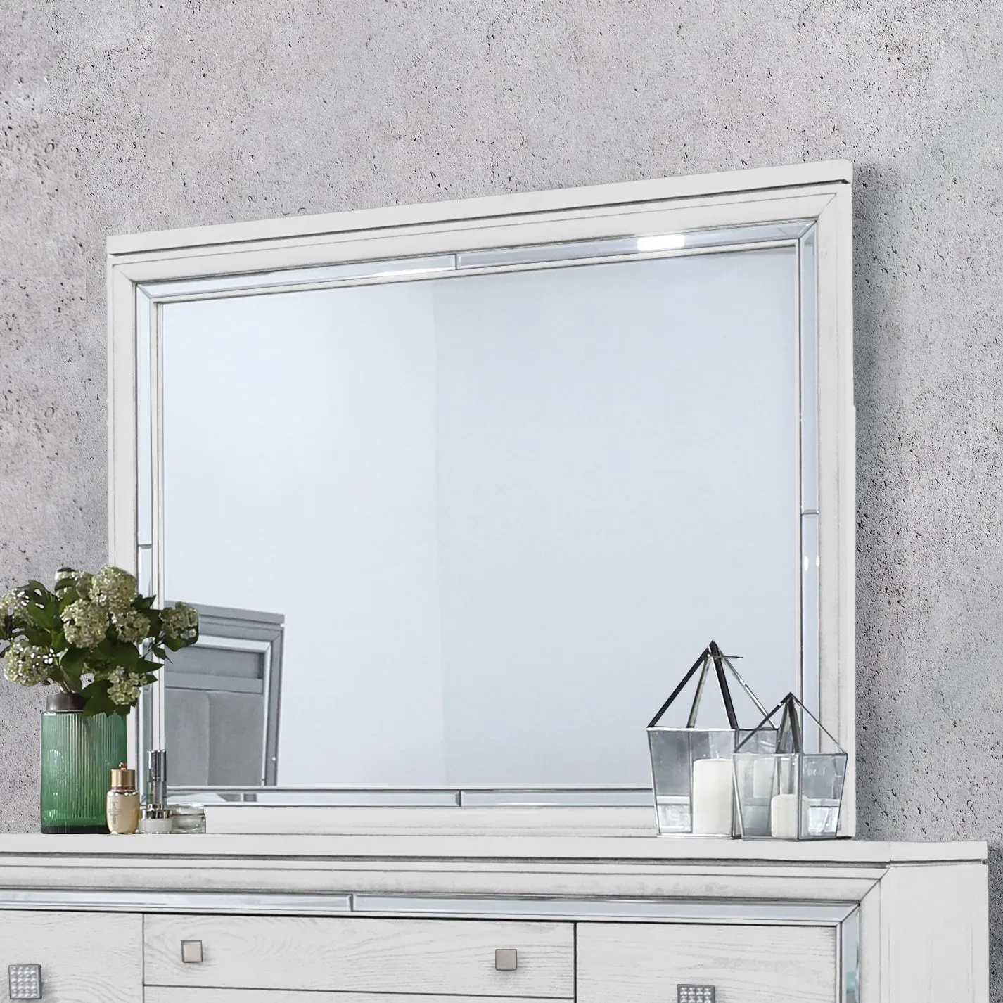Valmont Mirror - Elegant and Classic Style Wall Accent